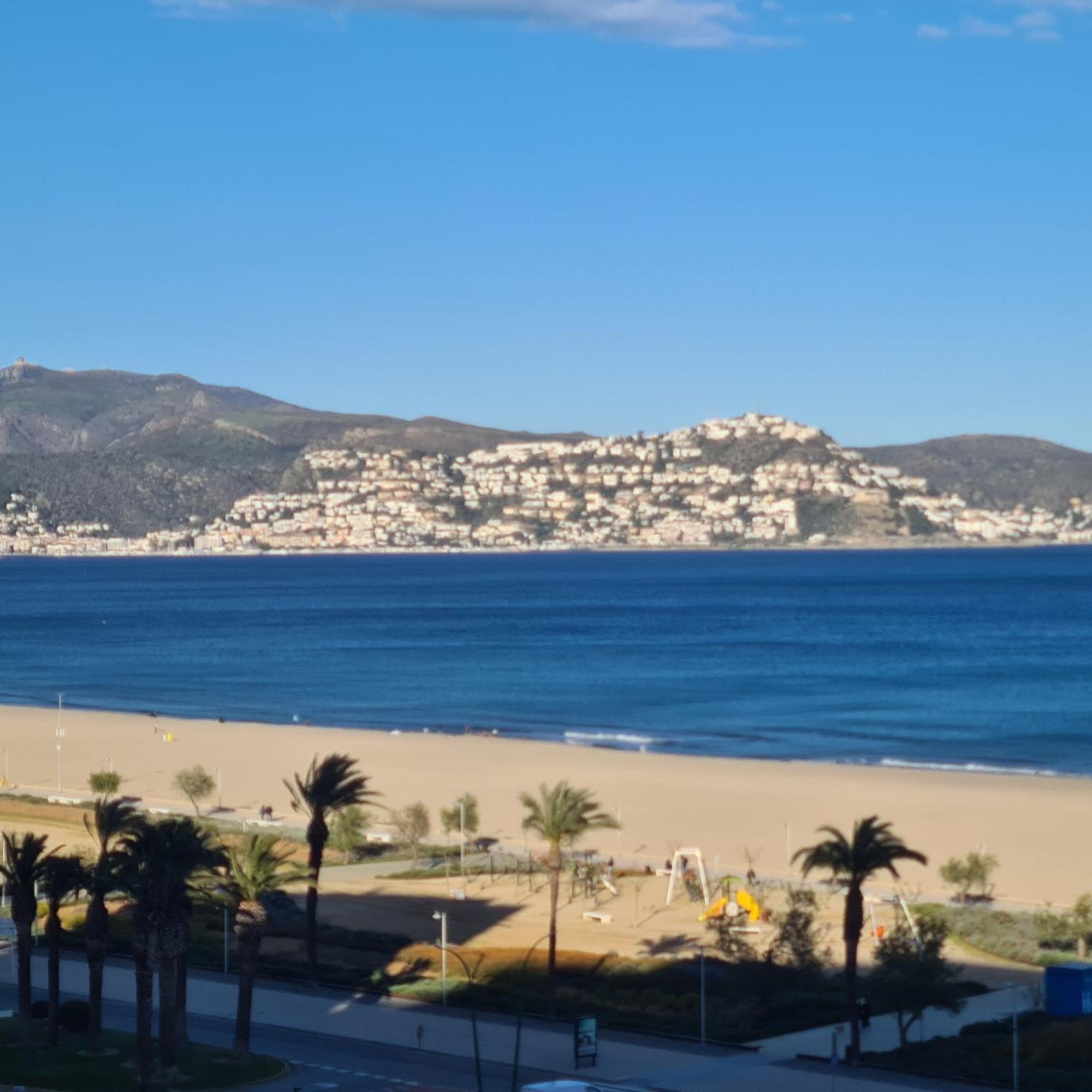 Piso Delta Muga Costa Brava Lejlighed Empuriabrava Eksteriør billede